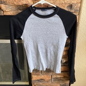 Brandy- Like New! Bella top, grey and black long sleeve!